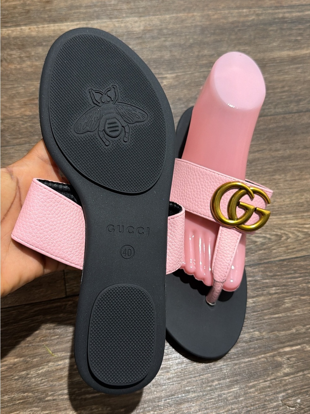 Gucci Pink Leather GG Thong Sandal with Gold Hardware